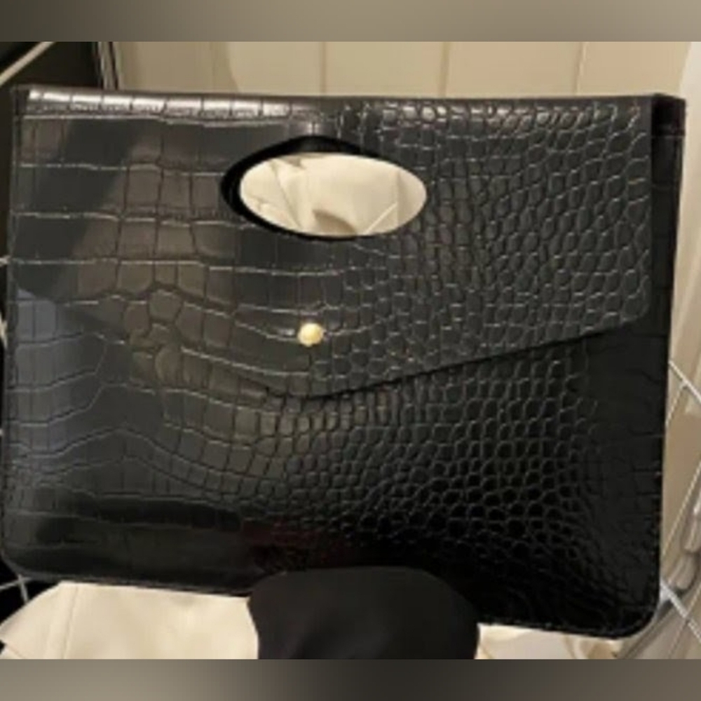 Solid Color Crocodile Pattern Hand Bag - image 4